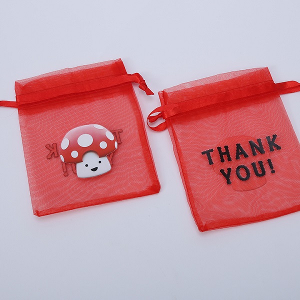 So basteln Sie einen Organza-Beutel mit Kordelzug, der elegant und professionell aussieht