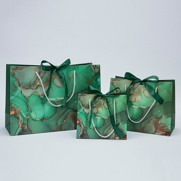 Bedruckte Papiertüten